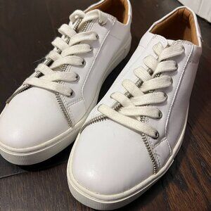 FRYE AND CO. White Sneakers